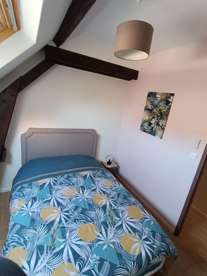 Maison Chaleureuse Avec Netflix Et Ps5 Valenciennes Esterno foto